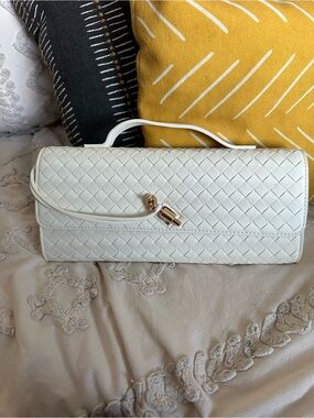 Source Unknown White Woven Leather Clutch with Gold Hardware